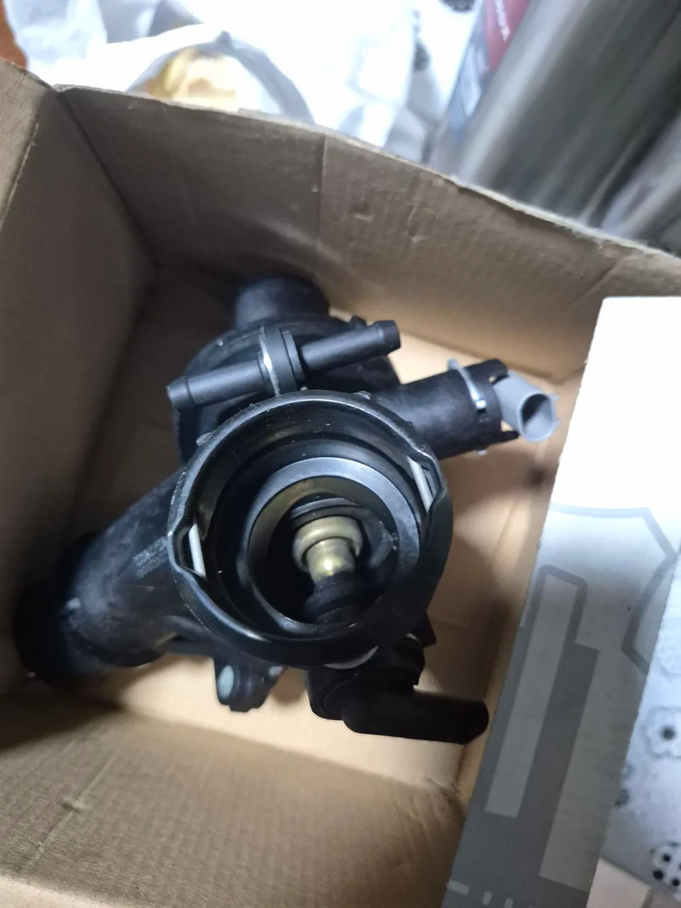 Válvula termostatica Mercedes