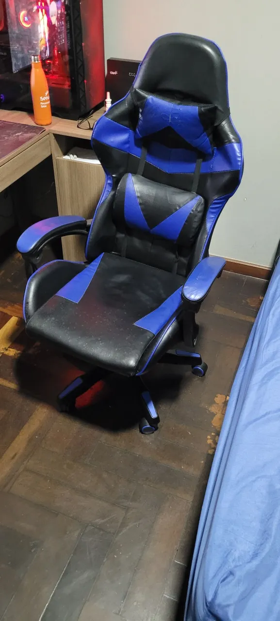 Cadeira Gamer Azul e Preta