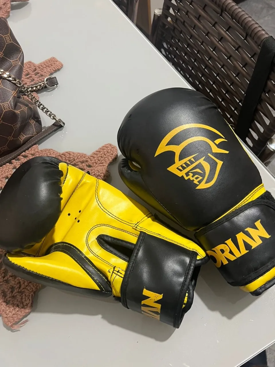 PAR DE LUVA DE BOXE PRETORIAN - 14oz