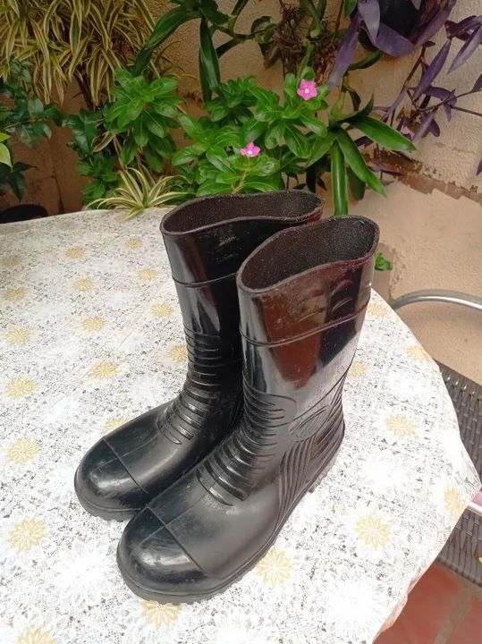 Bota impermeável 
