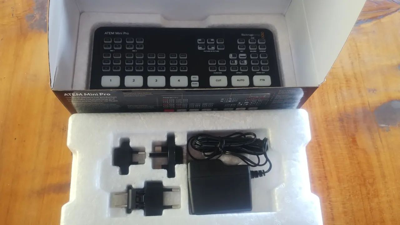 ATEM Mini Pro - Streaming Profissional, na caixa nunca foi usada. - Foto 3