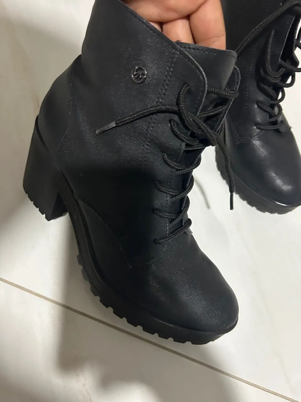 Botas coturno Preta - Foto 4