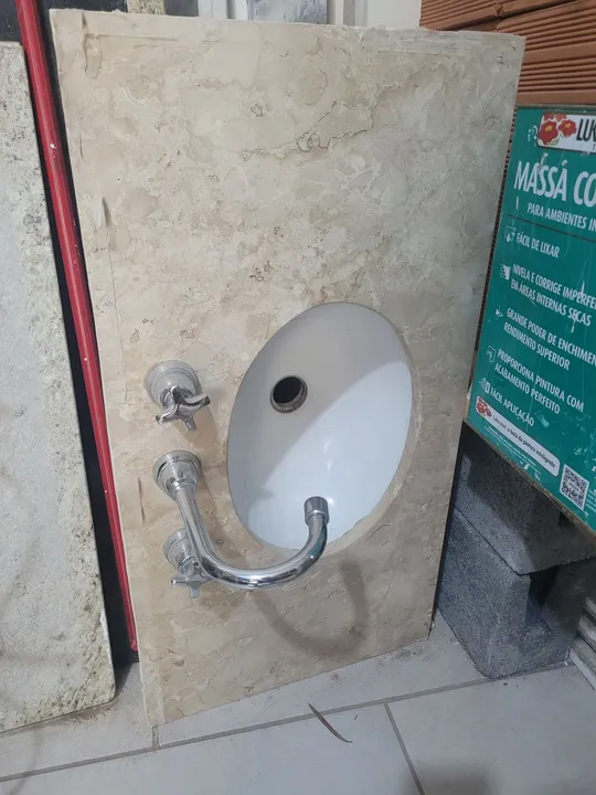 Cuba de banheiro em mármore