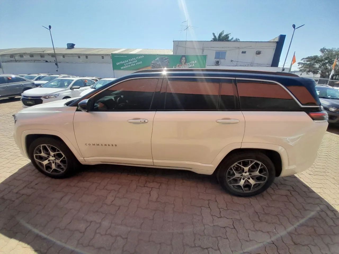 Jeep Commander Overland T270 1.3 TB Flex Aut., foto 6 de 12
