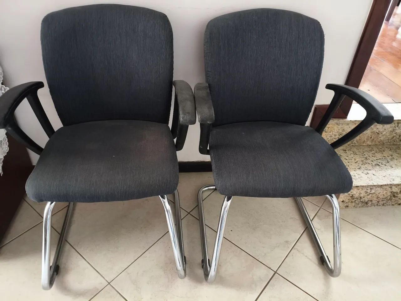 Cadeiras de escritório variadas - Foto 3