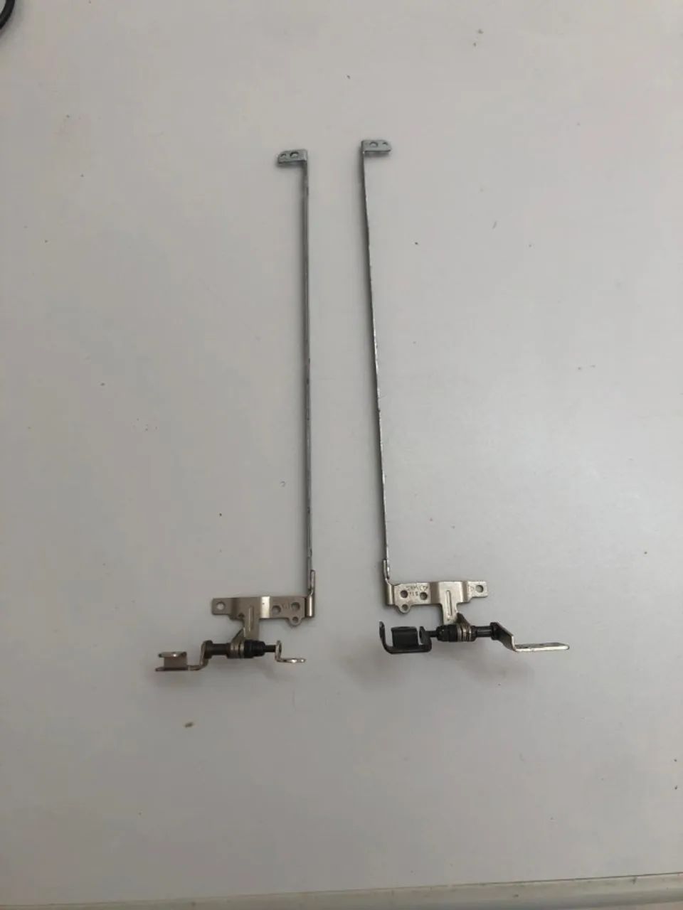 Haste e dobradiça notebook Lenovo Z470
