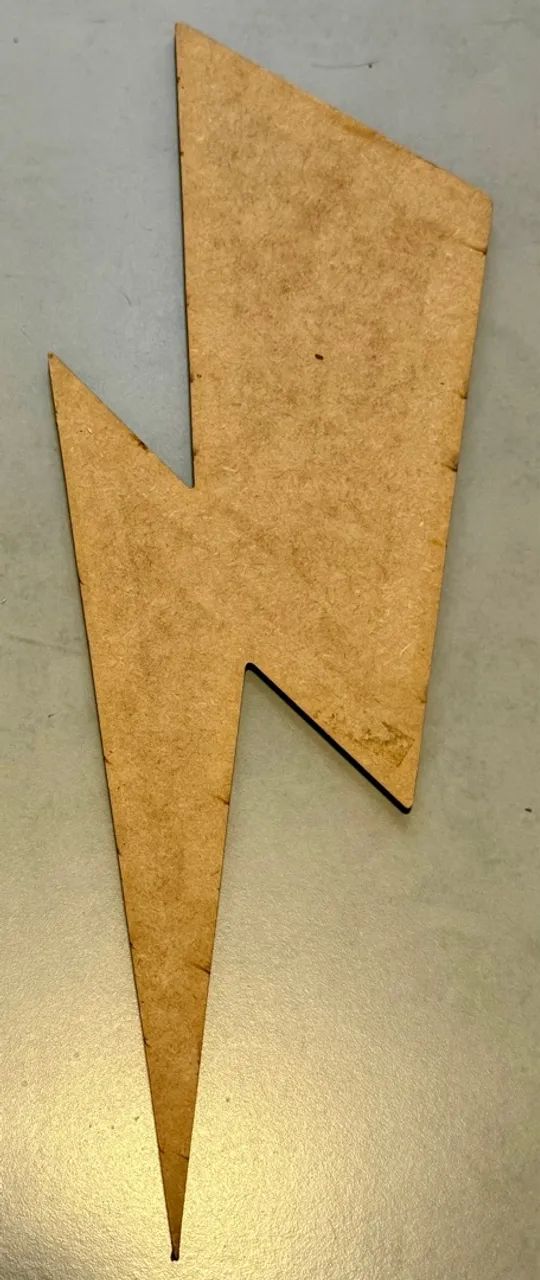 Placa decorativa em MDF formato de raio preto  - Foto 2