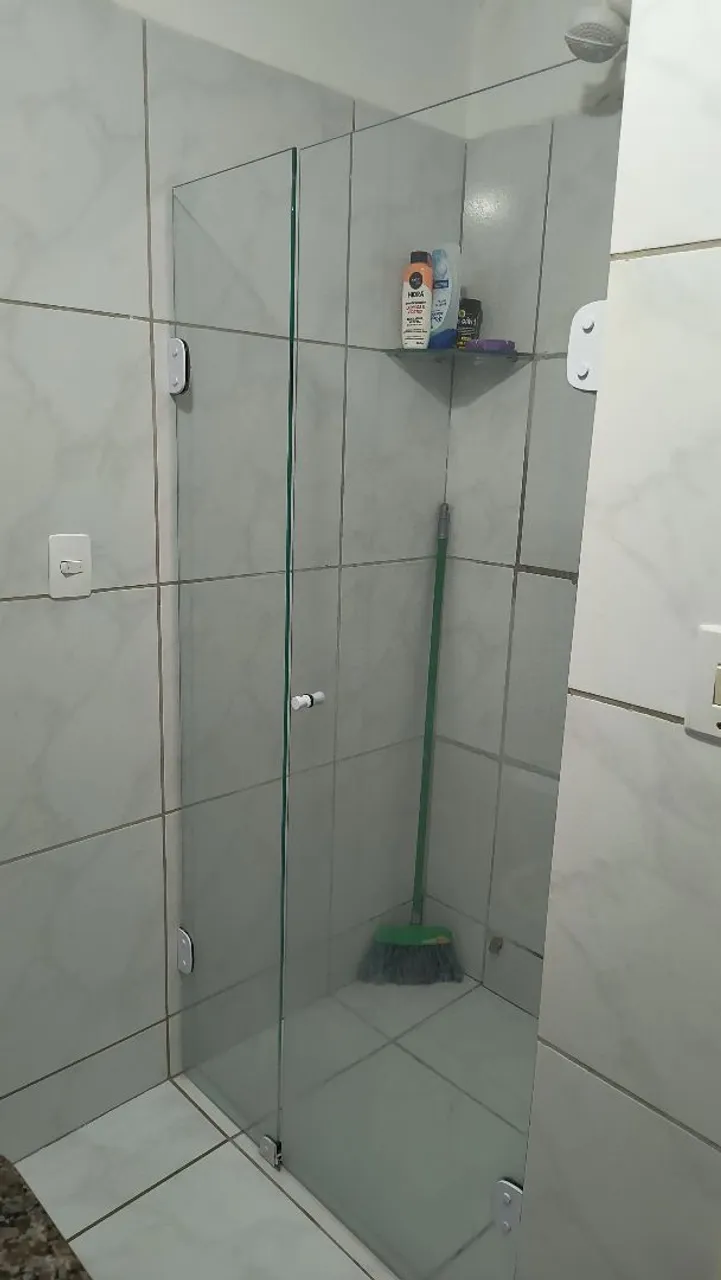 Vassoura para banheiro