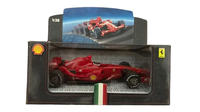 Miniatura Ferrari F2008 - Escala 1:38 - Licenciada Shell V-Power