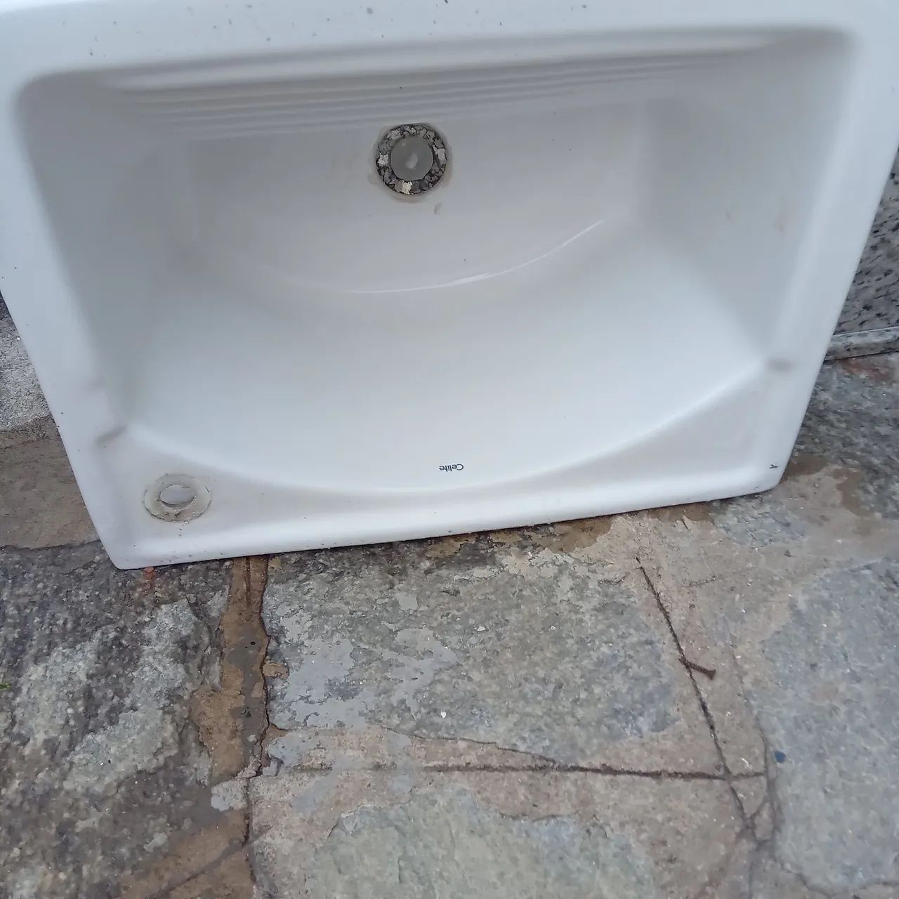 Pia lavanderia  Celite Louça 