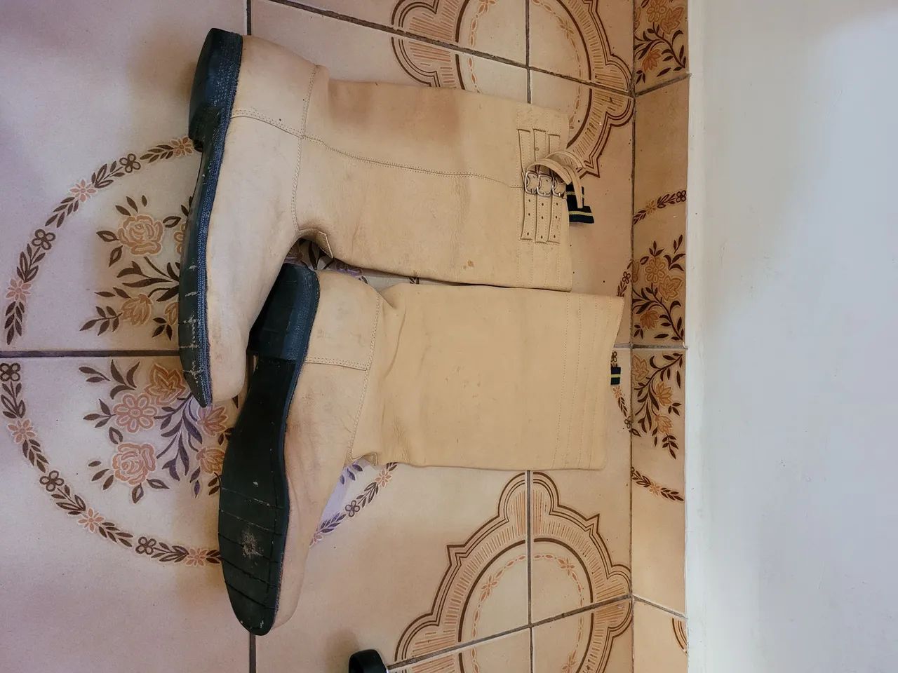 Botas masculinas - Foto 3