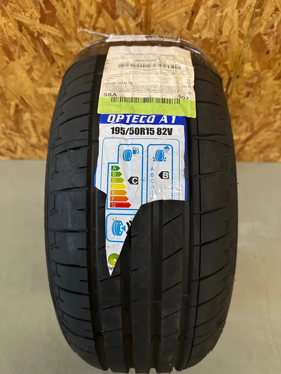 Pneu Novo 195/50/15