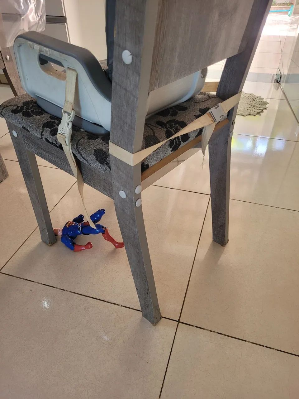 Cadeira de alimentacao - Foto 4