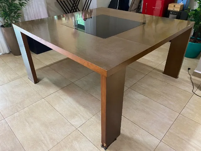 Mesa de jantar para 8 lugares