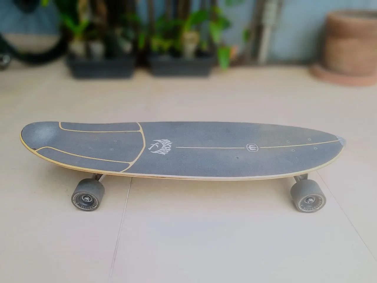 Vendo simulador de surf Carver Mayhem em ótimo estado. - Foto 3
