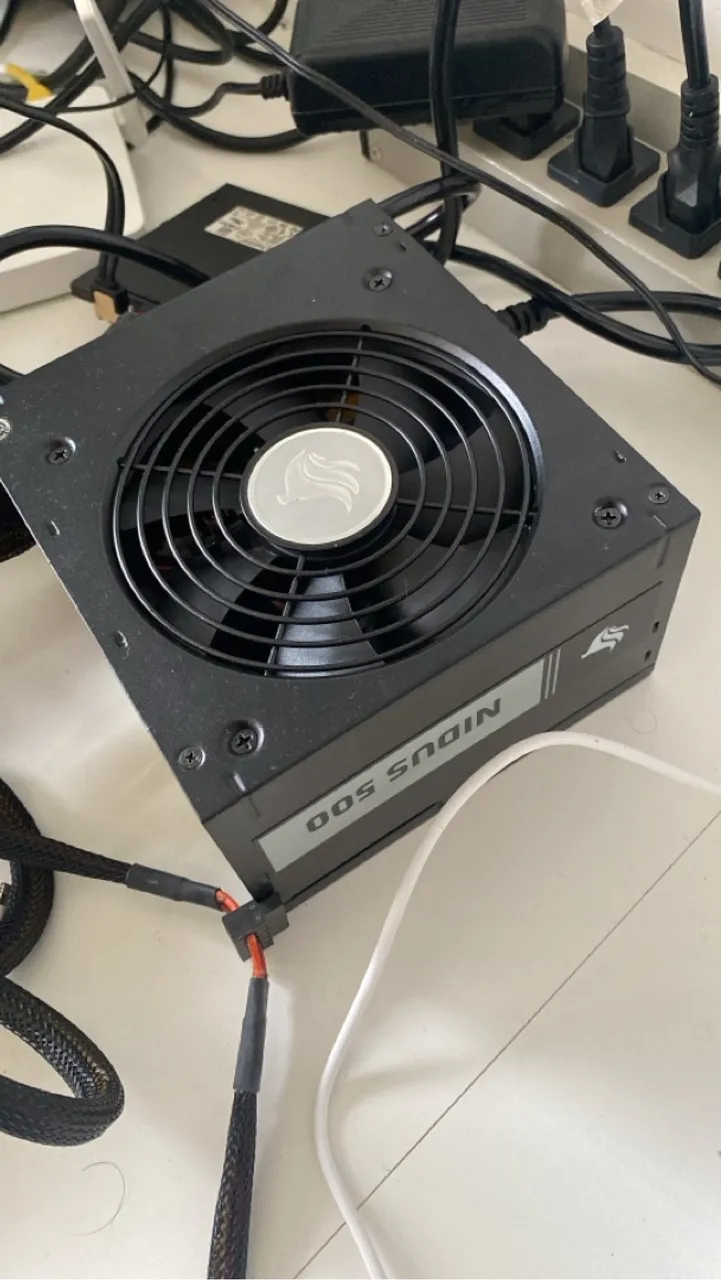 Fonte de Alimentação Nidus 500W