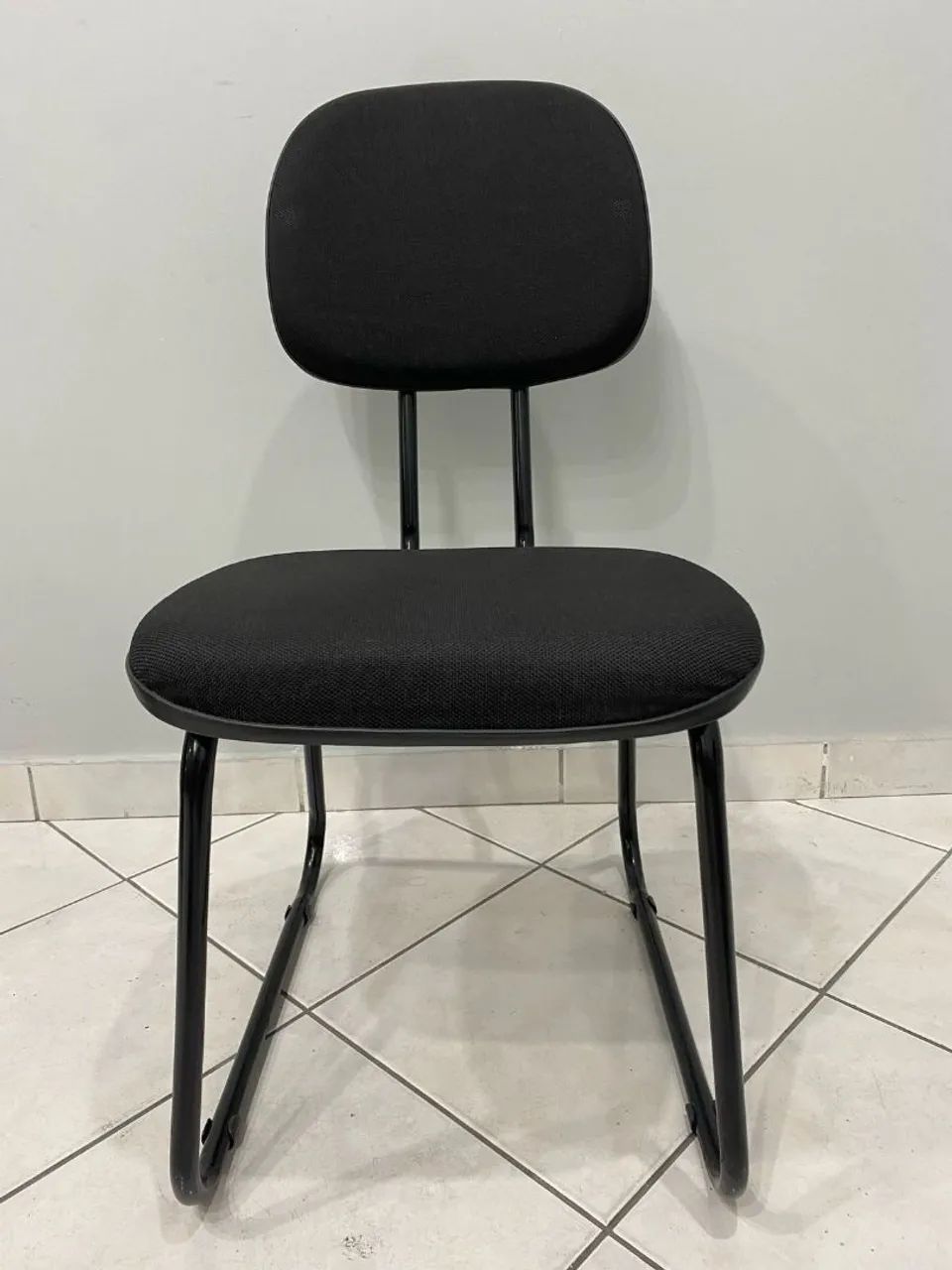 Cadeira de escritório modelo  Esqui 