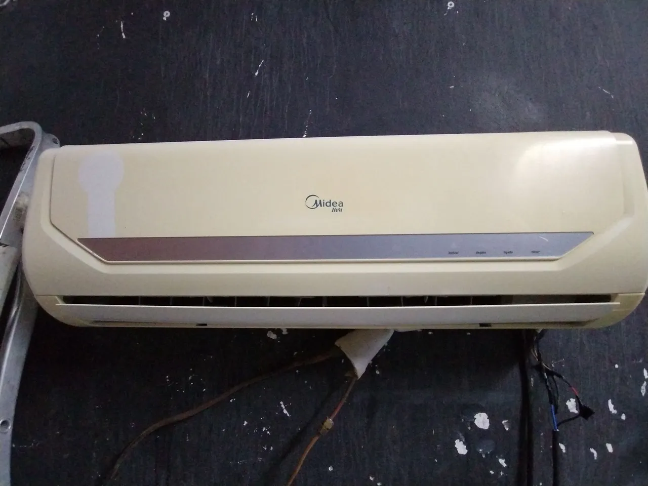 Ar Condicionado Midea Liva