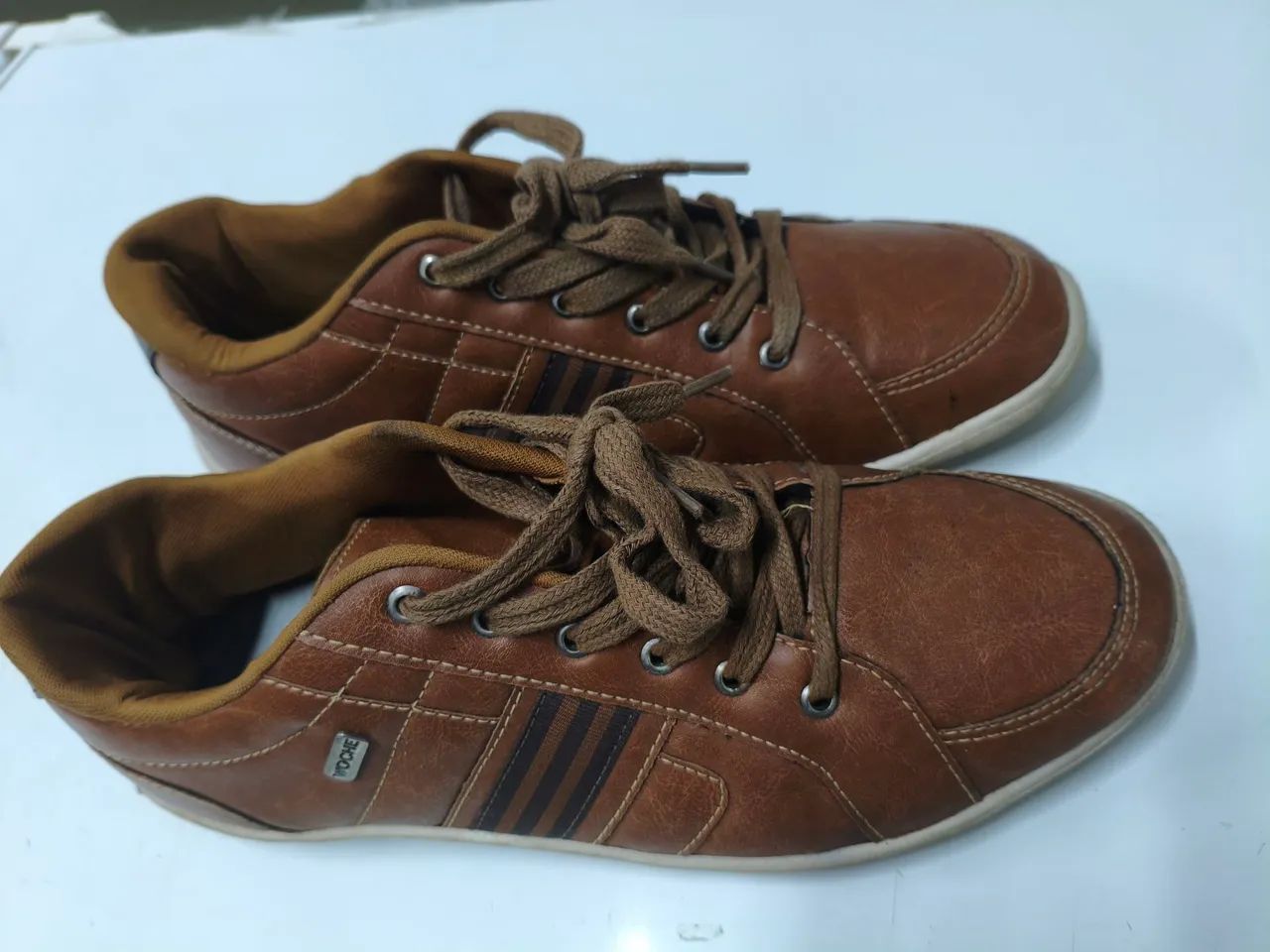 Sapatênis n. 42 R$50 - Foto 3