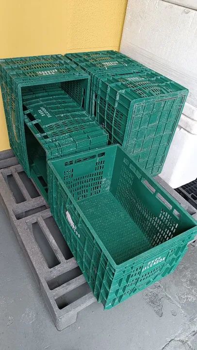 Caixa plástica 60 litros