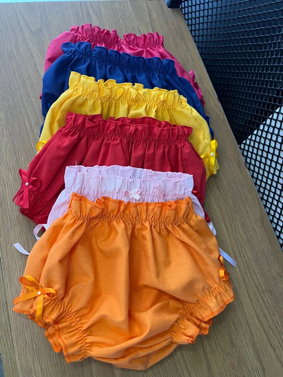 Calcinhas de bebê estampadas e coloridas - Foto 3