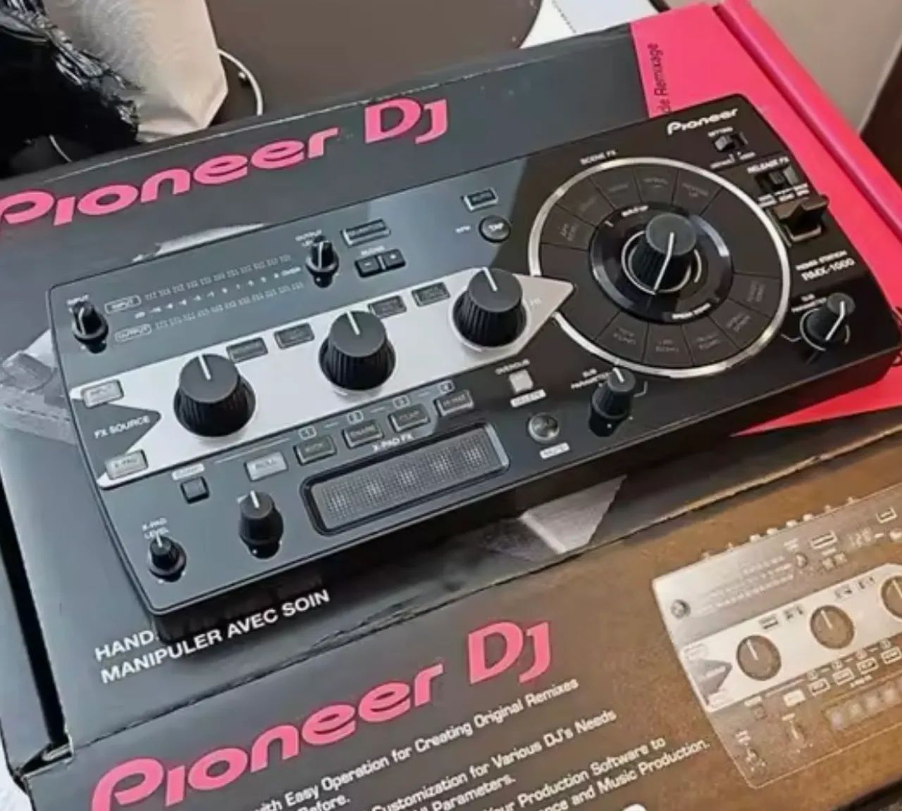 Pioneer DJ RMX-1000 セット RMX-1000-M Professional DJ effector & sampler (platinum) - Pioneer DJ