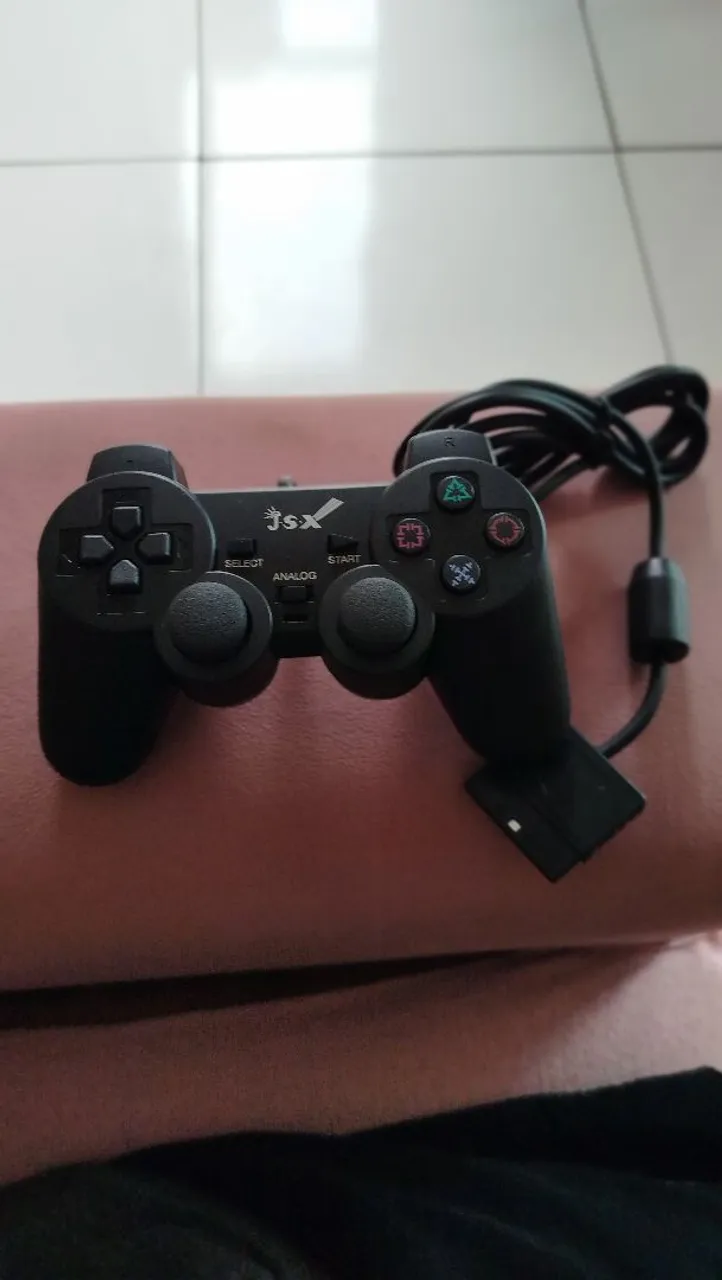 Controle de Playstation 2 (JSX)