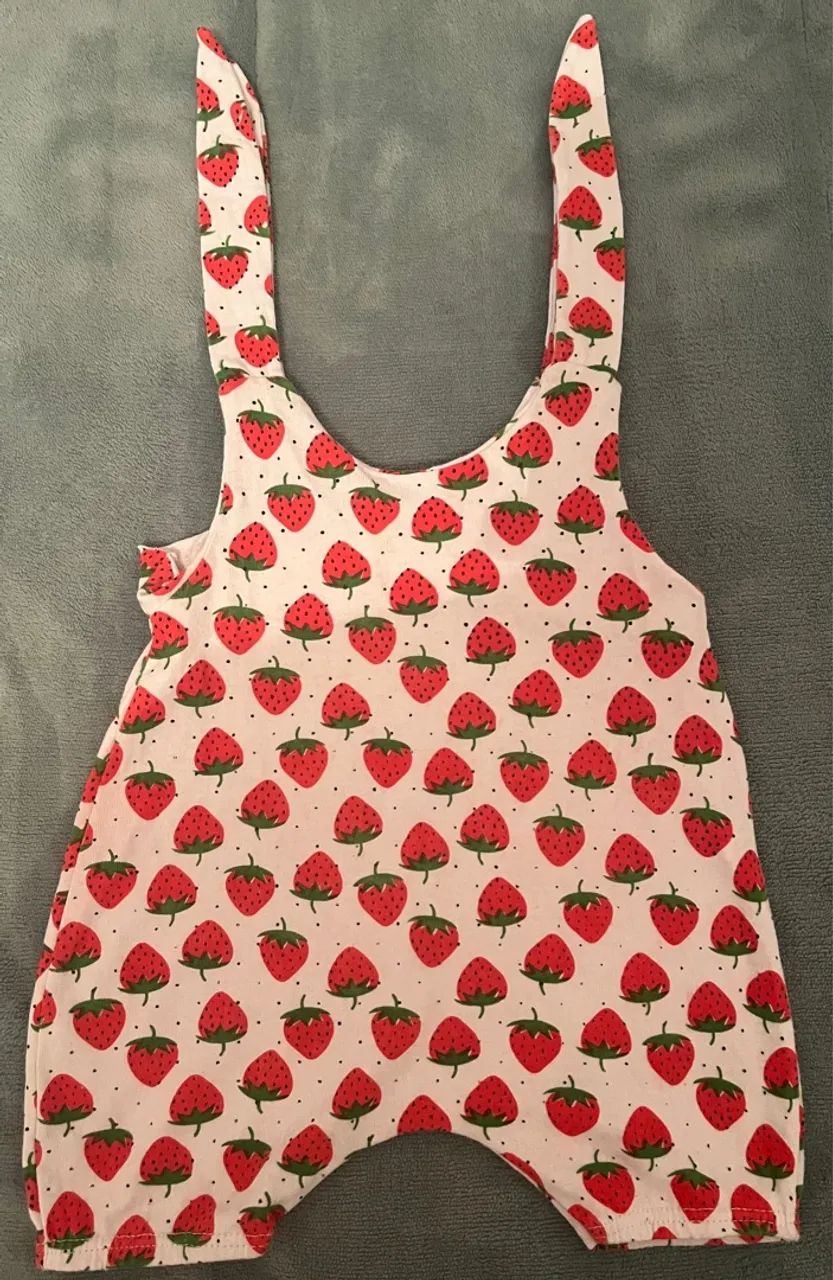 Macacão infantil de morango - Foto 4
