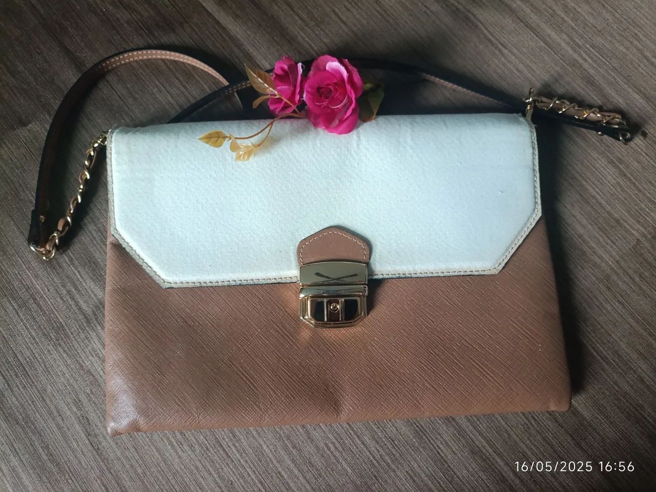 Bolsa de Ombro Bege e Branca