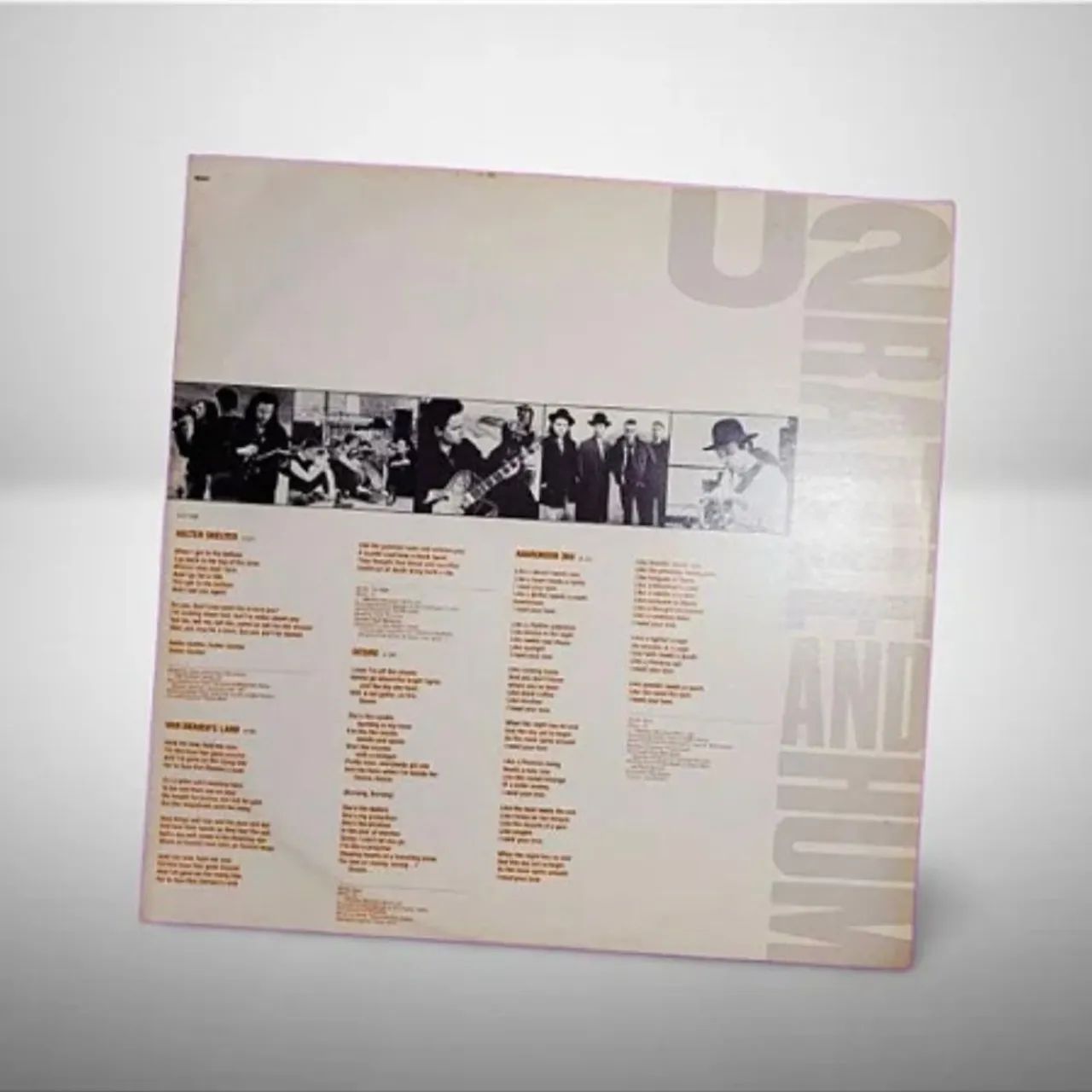 Disco de vinil U2 - Rattle and Hum (duplo) de época - Foto 2