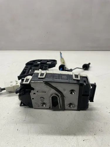 Fechadura Traseira Esquerda Mercedes Gla A2467220108 - Foto 3