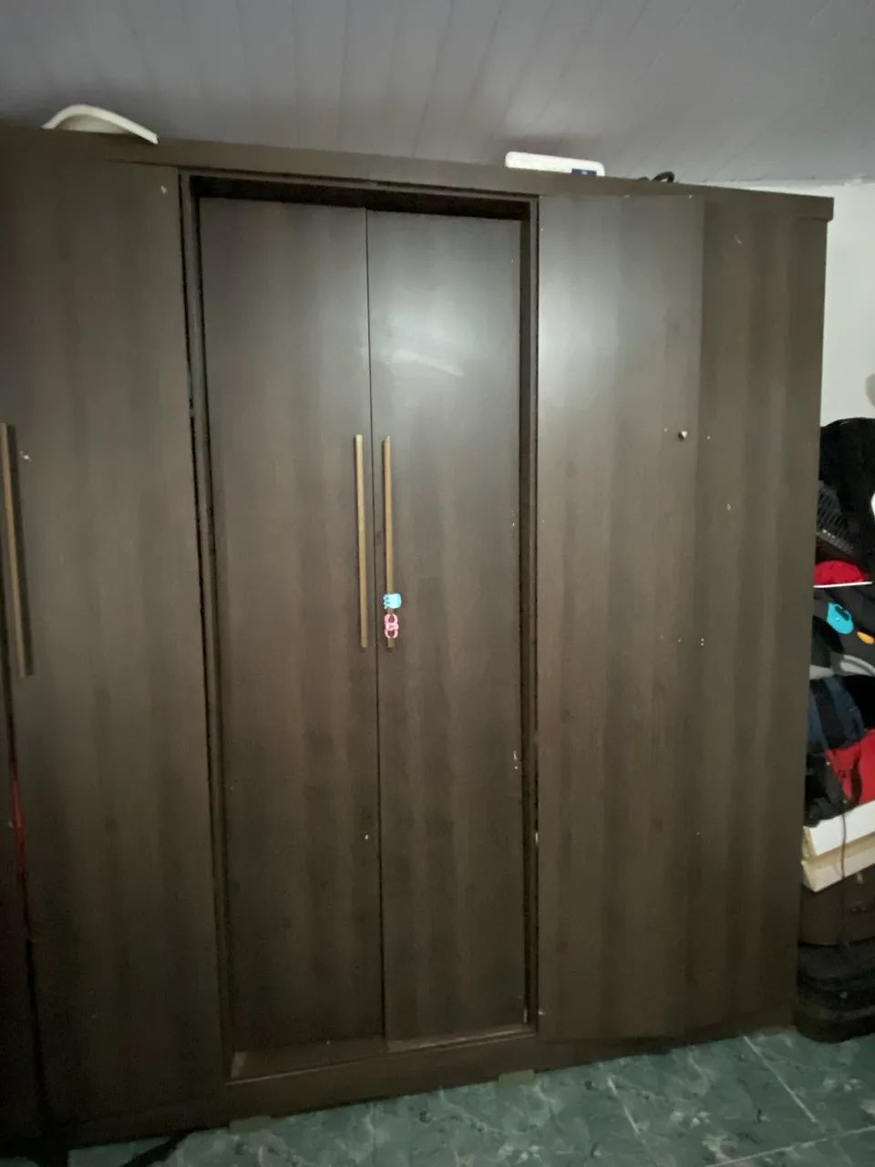 Guarda roupas 6 portas  - Foto 3