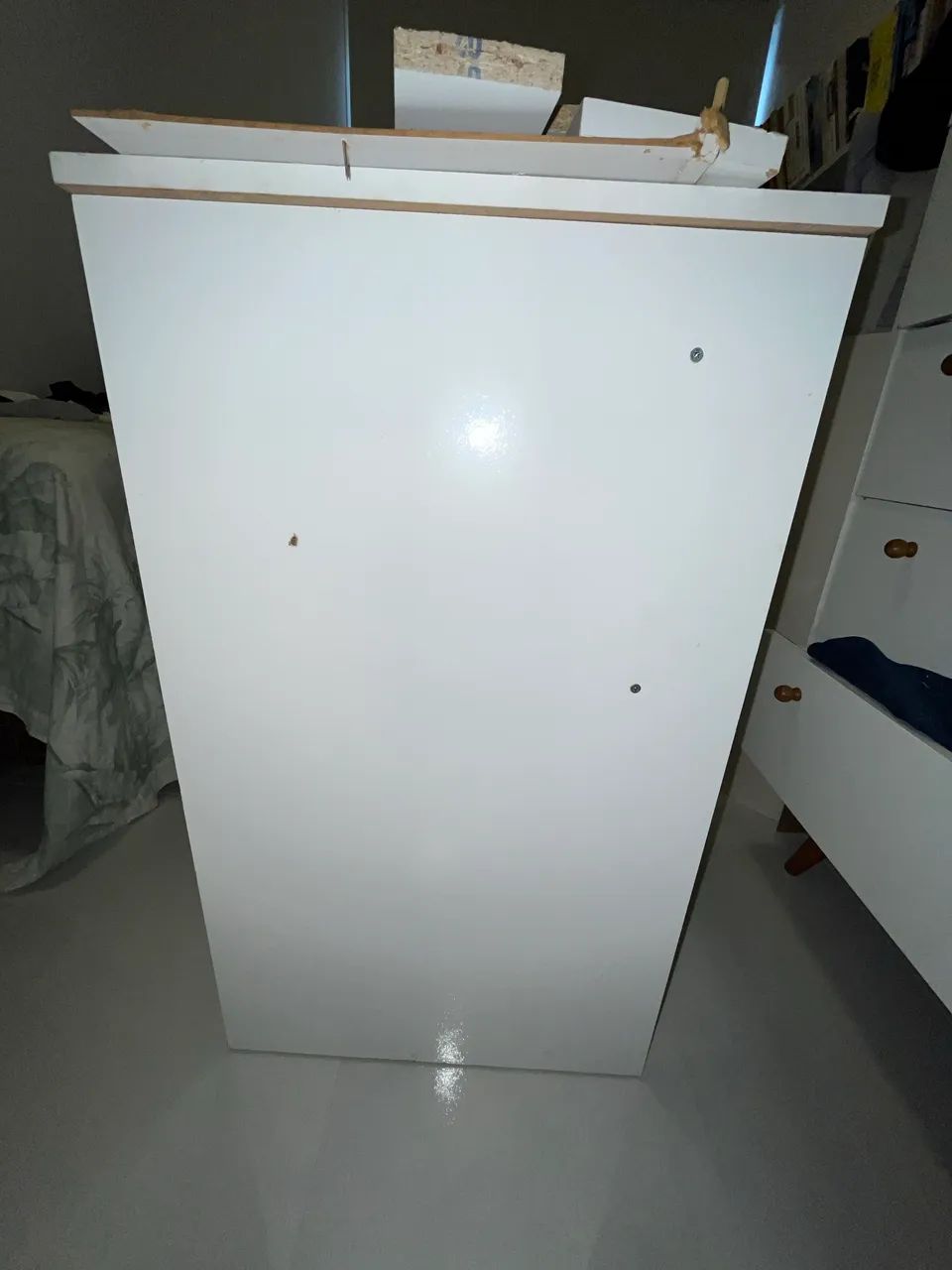 Mesa de estudos com gaveta 