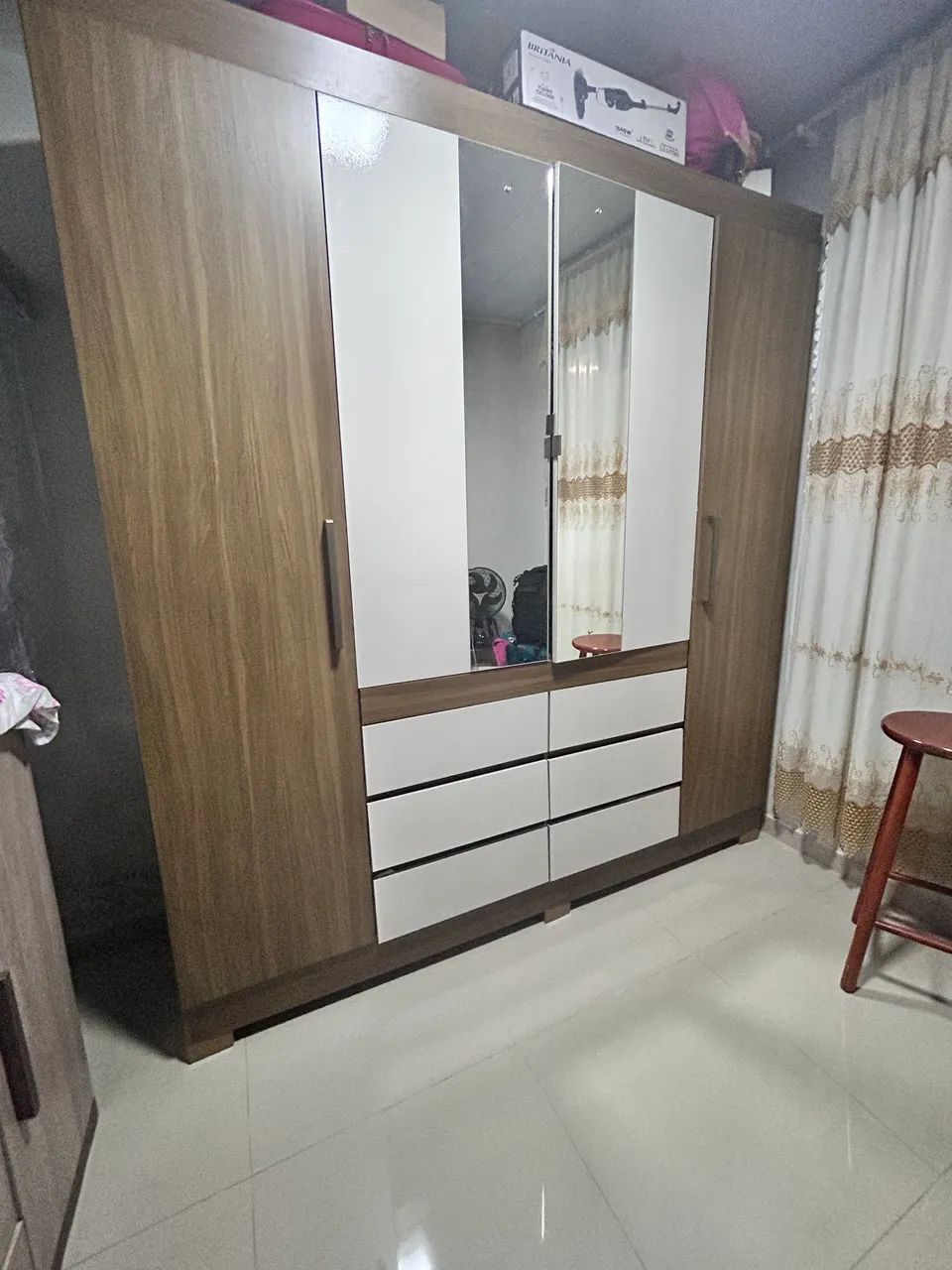 Vendo Guarda Roupa Casal