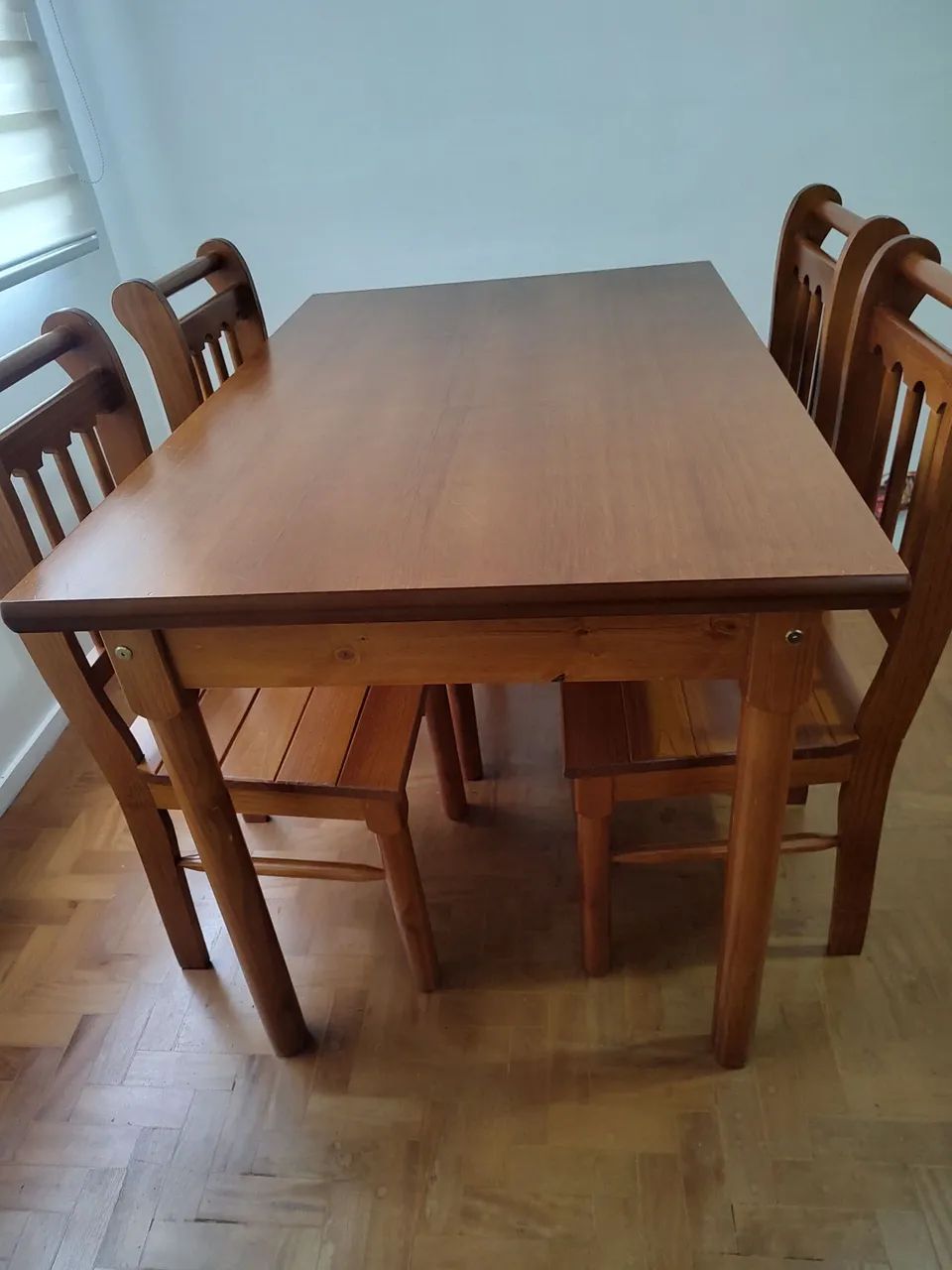 Conjunto em madeira maciça, da Apaixone & Decore(mesa e 4 cadeiras) - Foto 5