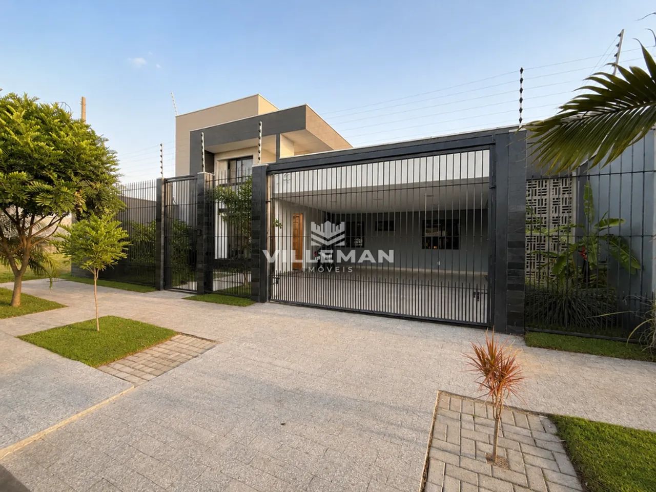 Casa à venda em Maringá, Jardim Munique, com 3 quartos, com 184 m² - Foto 2