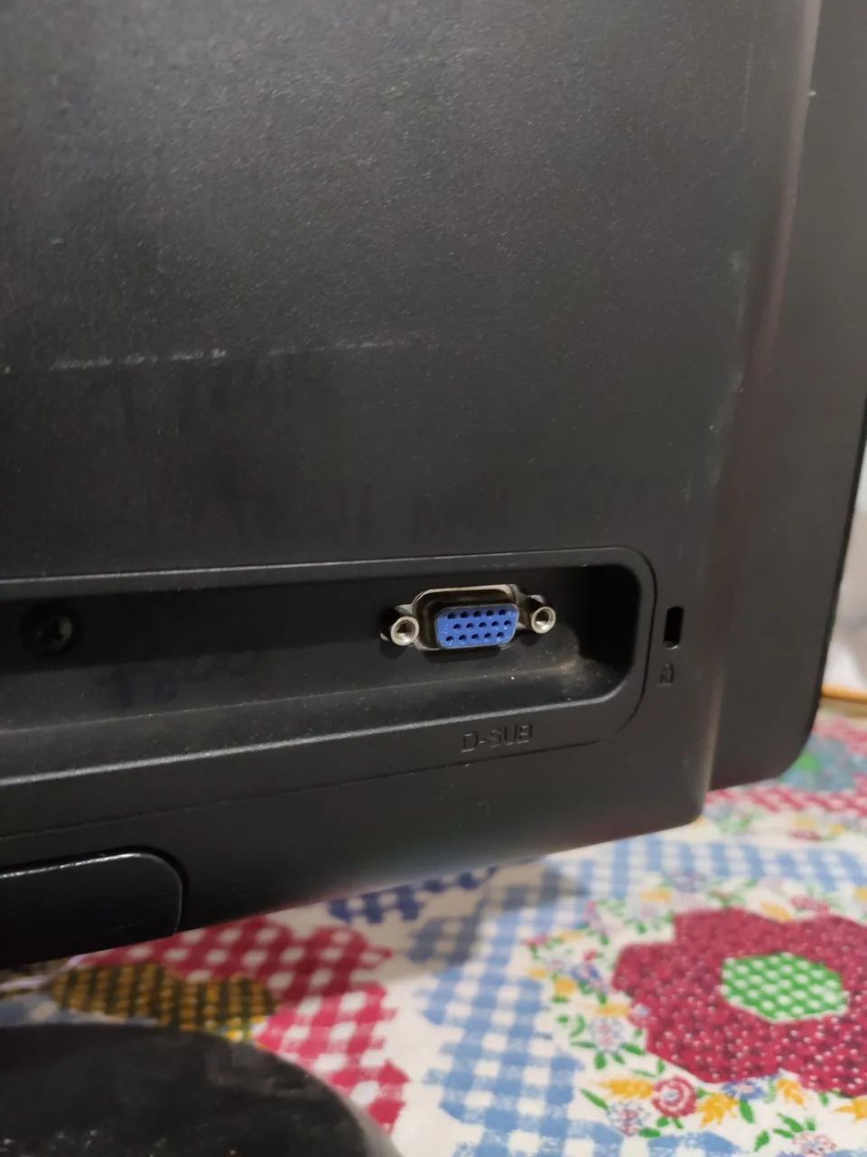 Vendo monitor AOC 18 polegadas  - Foto 3