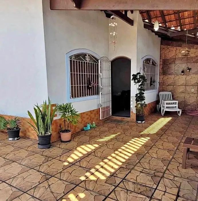 Vende-se casa no Guamá  Próx do Formosa 