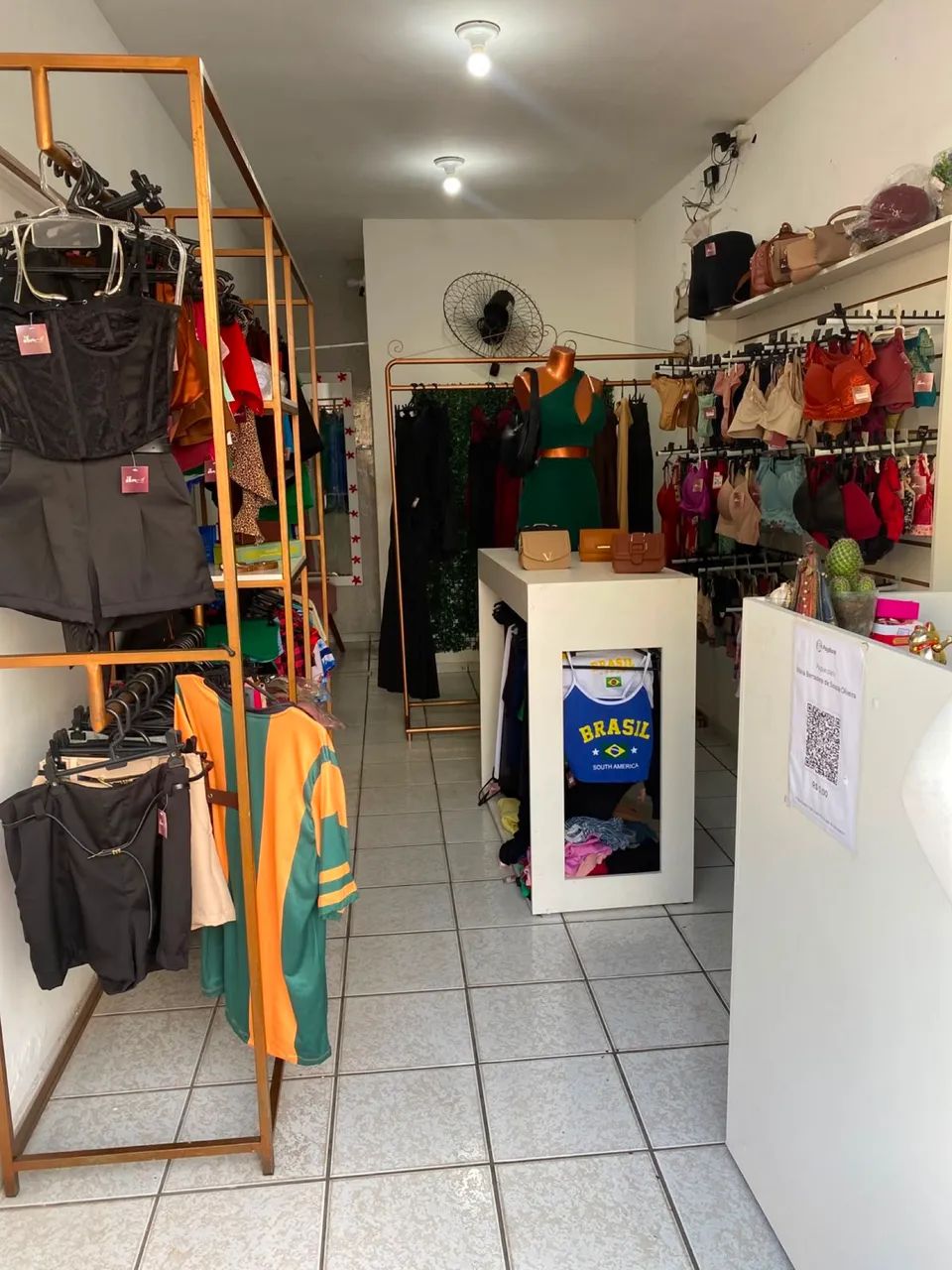 VENDO LOJA DE ROUPA FEMININA 