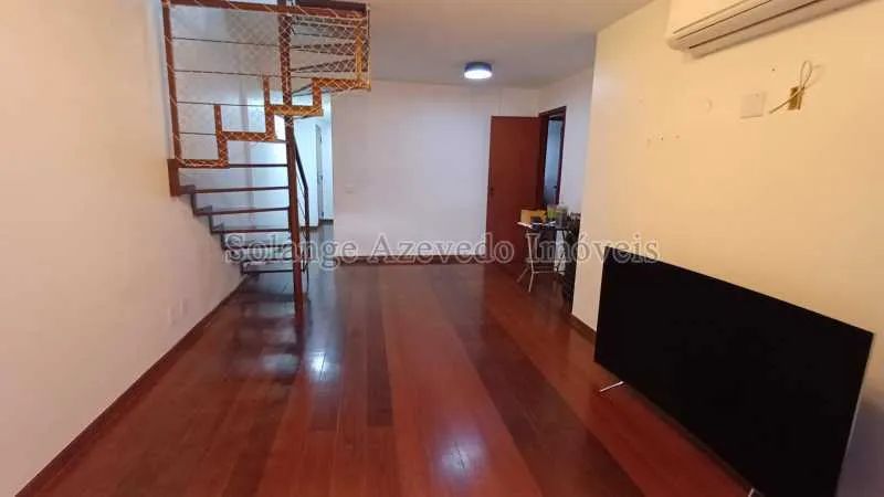 Cobertura  Duplex junto a Praça Afonso Pena.