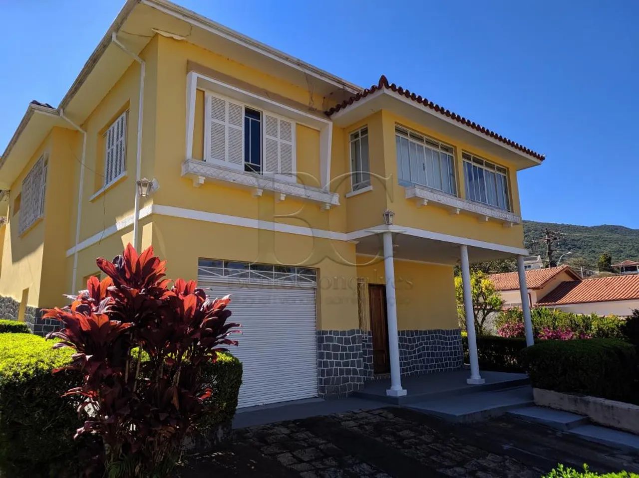 Excelente casa no centro de Poços de Caldas MG. - Foto 2