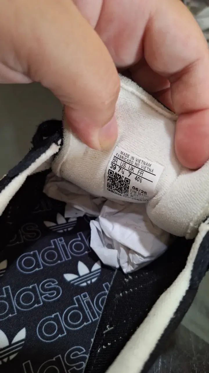 Tênis Adidas 