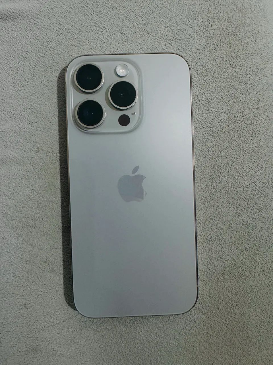 iPhone 15 Pro 128Gb 88% de bateria - Foto 2