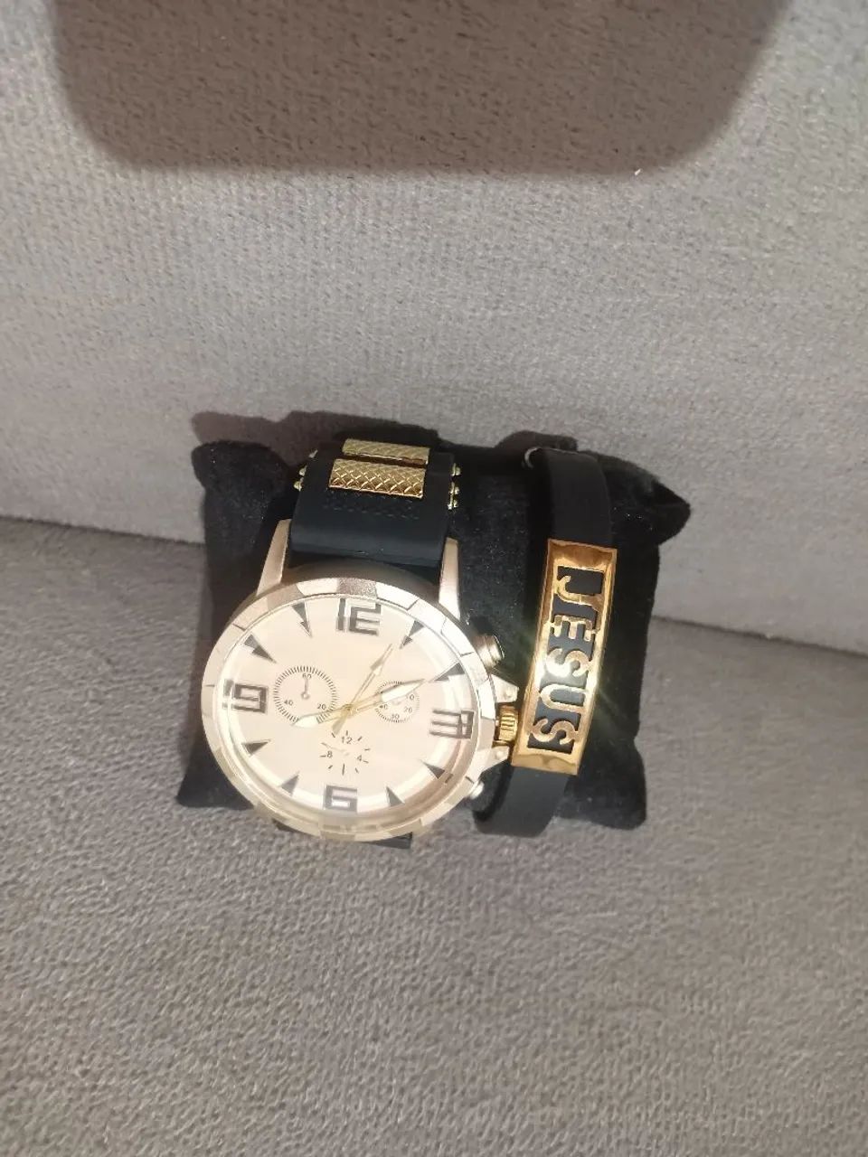 Vendo Conjunto de relógios e pulseira  - Foto 2