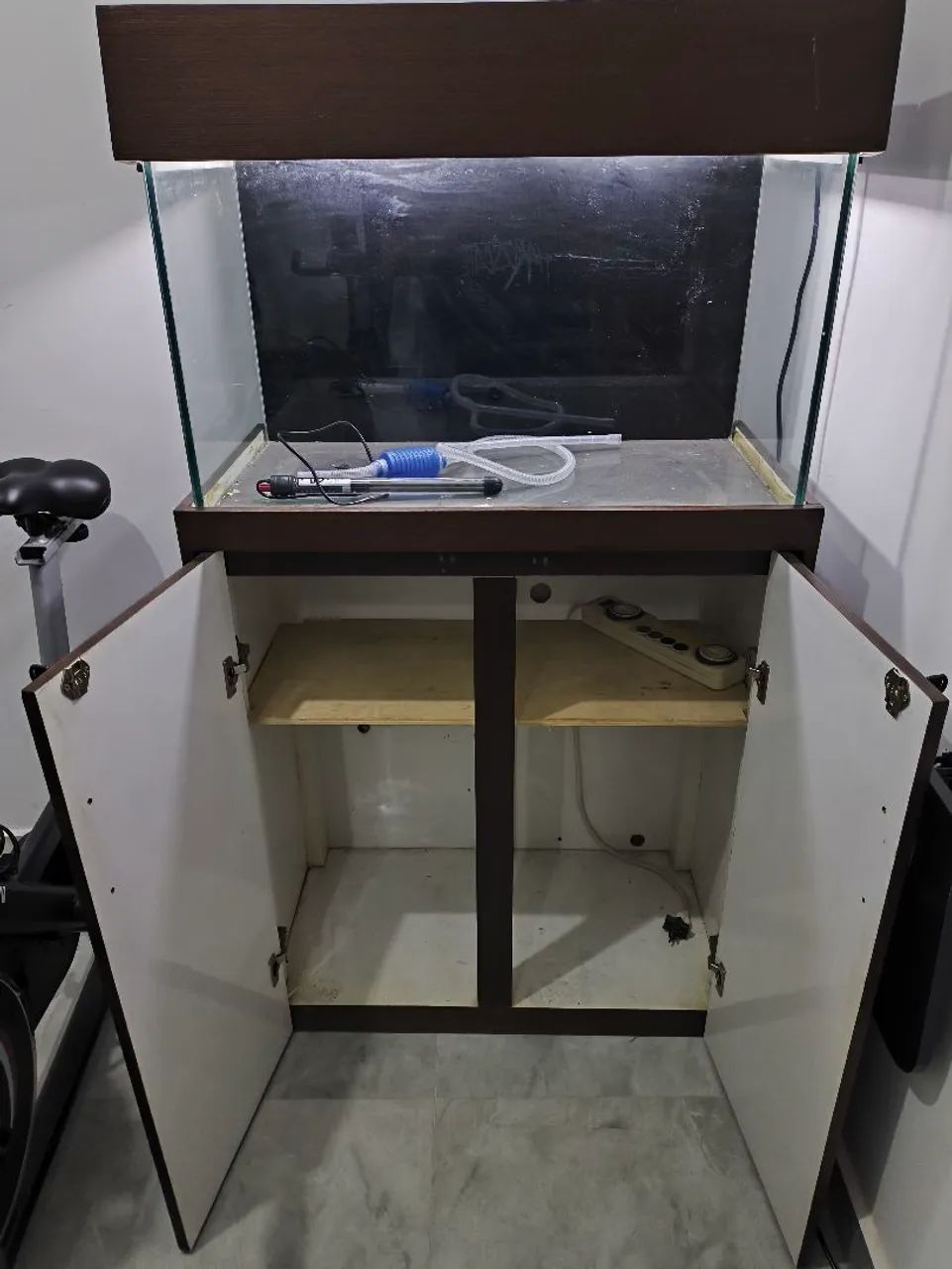 Aquário 140 litros com móvel  - Foto 2