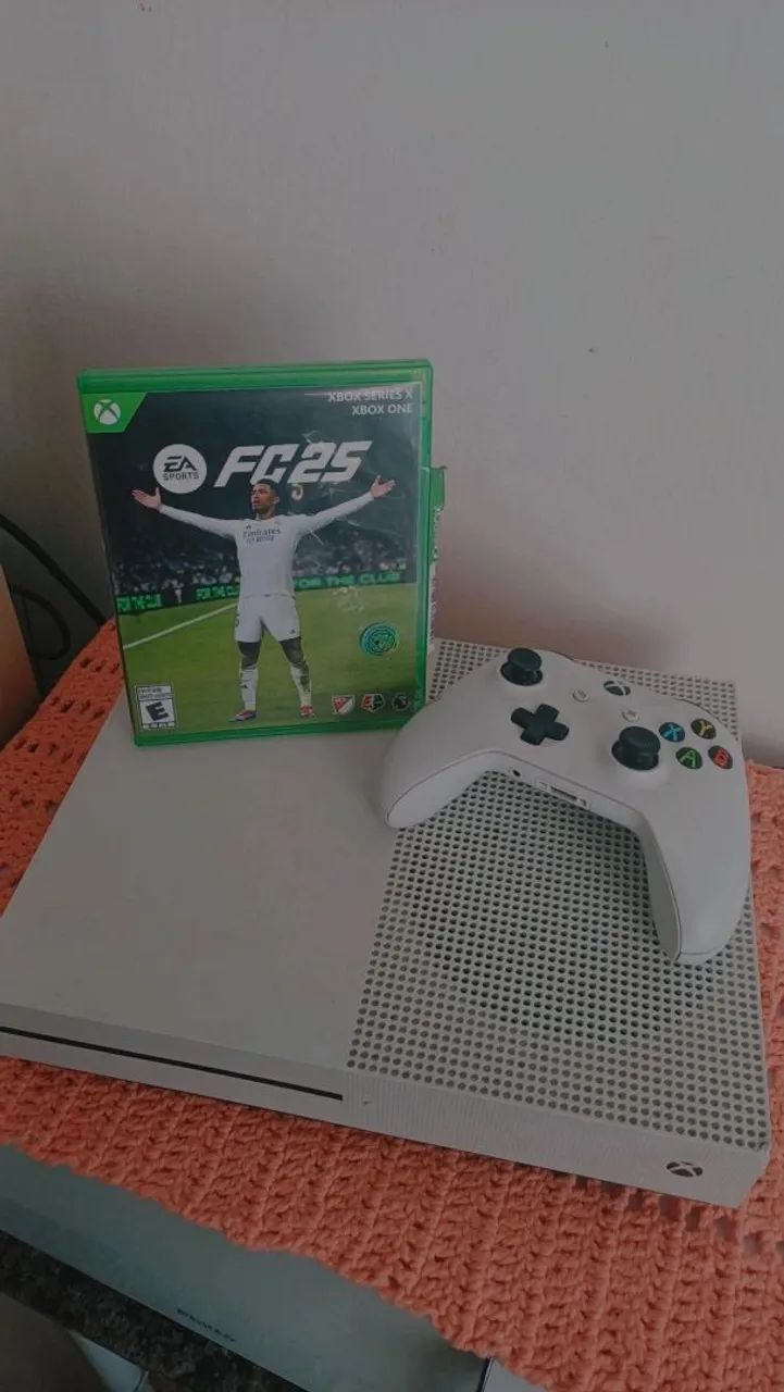 Xbox one s com jogo