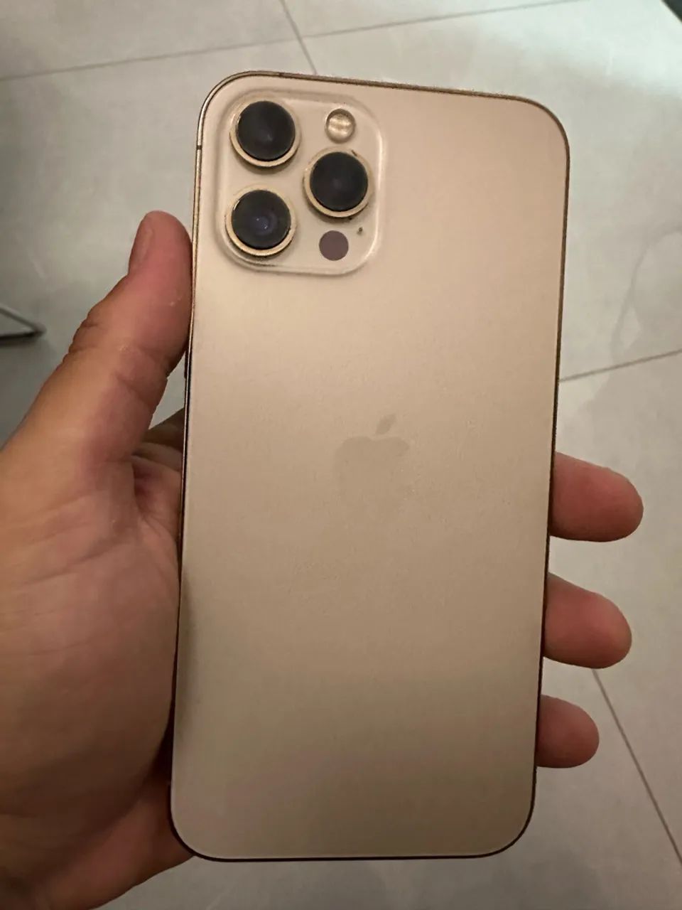 iPhone 12 Pro Max Gold - Foto 2