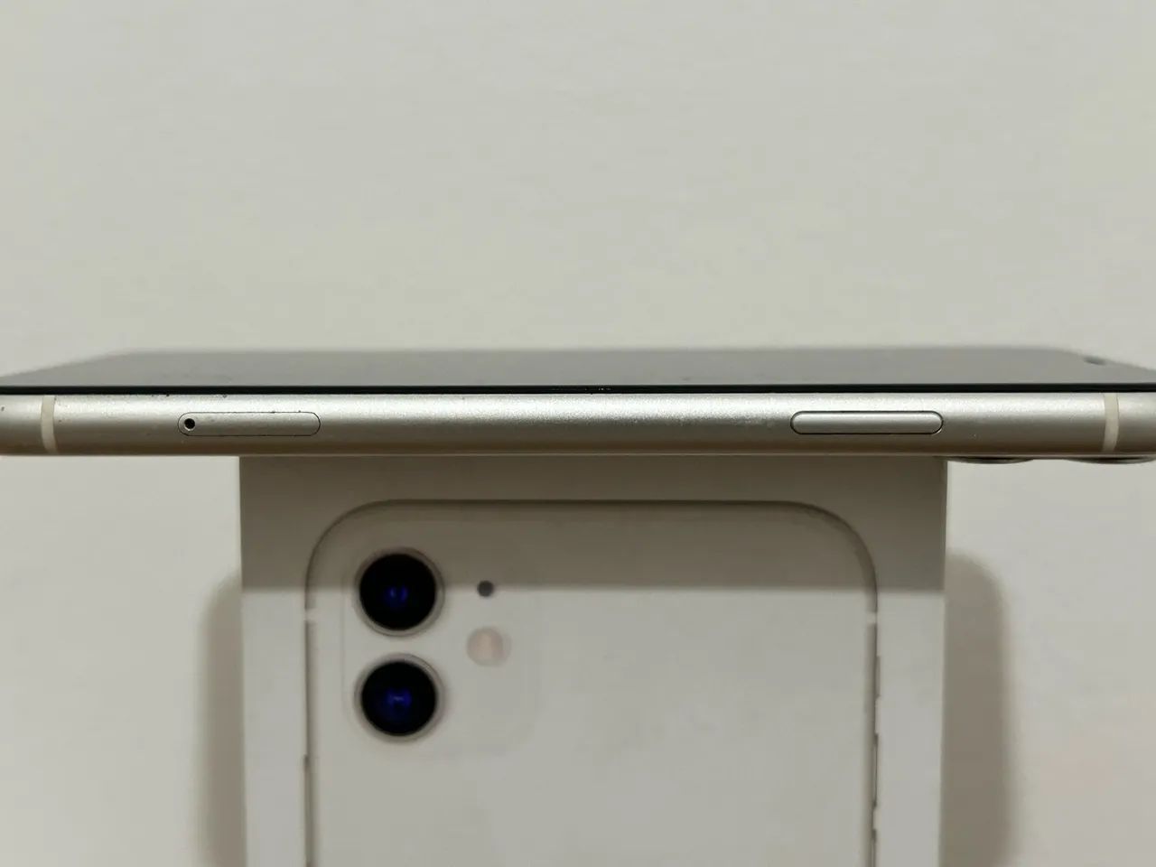 iPhone 11 Branco 64gb - Foto 5