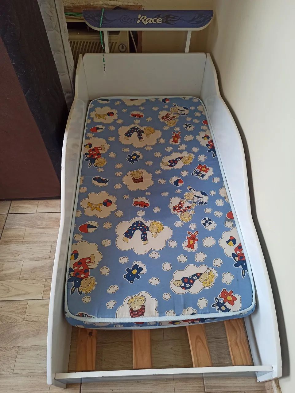 Cama infantil mais colchão de berço