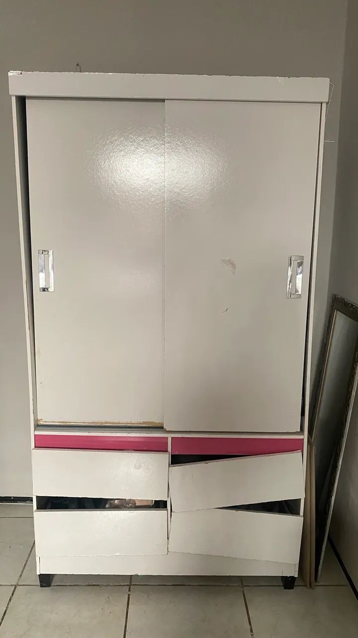 Guarda roupa infantil 